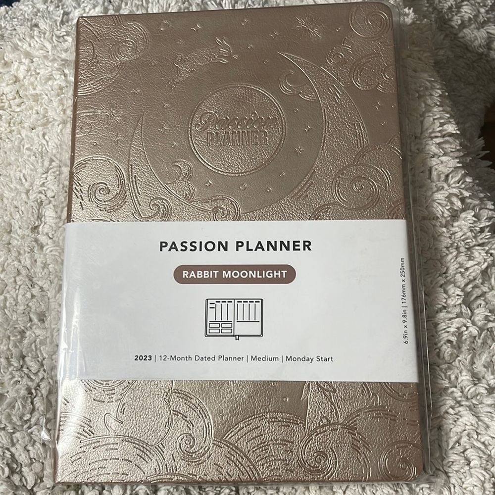 NEW Passion Planner Rabbit Moonlight Organizer Calendar 9.8in x 6.9in